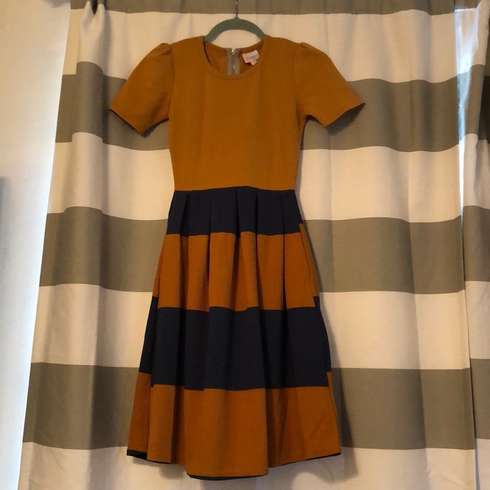 LuLaRoe Amelia Dress
